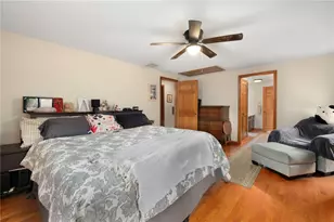 111 Olney Arnold Rd, Cranston, RI 02921 - Photo 27