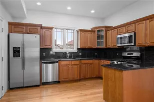 75 Orchard Ave, Providence, RI 02906 - Photo 21