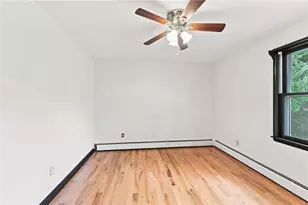 39 River St, Bristol, RI 02809 - Photo 19