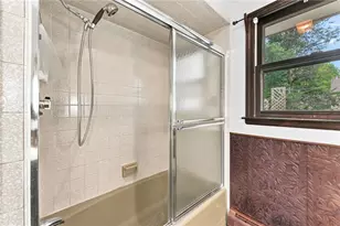 39 River St, Bristol, RI 02809 - Photo 25