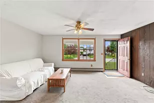 39 River St, Bristol, RI 02809 - Photo 11