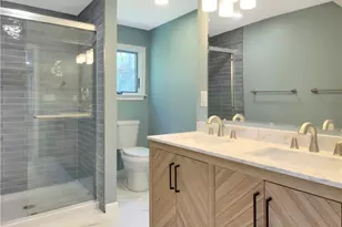 2185 Post Rd, South Kingstown, RI 02879 - Photo 9