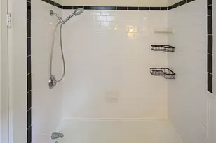 329 Glenwood Ave, Pawtucket, RI 02860 - Photo 17