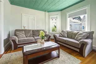 329 Glenwood Ave, Pawtucket, RI 02860 - Photo 13