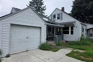 142 Rutland St, Woonsocket, RI 02895 - Photo 5