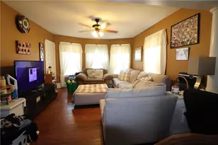 47 Downes Ave, Pawtucket, RI 02861 - Photo 7