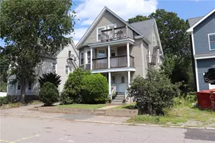 47 Downes Ave, Pawtucket, RI 02861 - Photo 3