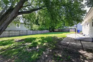 139 Andrews Ave, West Warwick, RI 02893 - Photo 27