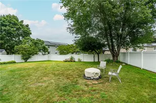 43 Topaz Dr, Warwick, RI 02818 - Photo 45