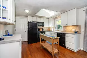 43 Topaz Dr, Warwick, RI 02818 - Photo 11