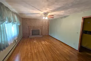 7 Charlotte Dr, Bristol, RI 02809 - Photo 5