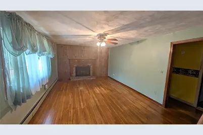 7 Charlotte Drive, Bristol, RI 02809 - Photo 5