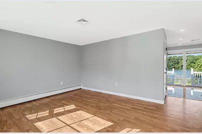 42 Roger Williams Avenue, East Providence, RI 02916 - Photo 11