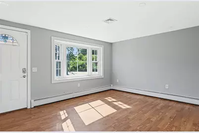 42 Roger Williams Avenue, East Providence, RI 02916 - Photo 9