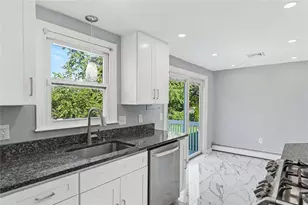 42 Roger Williams Ave, East Providence, RI 02916 - Photo 23