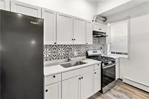 181 Benefit Street St, Pawtucket, RI 02860 - Photo 3