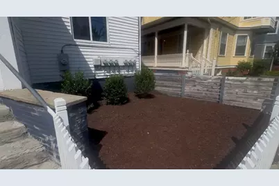 25 Wesleyan Avenue, Providence, RI 02907 - Photo 9