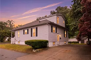 445 Smithfield Rd, North Providence, RI 02904 - Photo 1