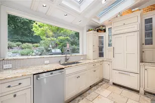 10 Nayatt Rd, Barrington, RI 02806 - Photo 11