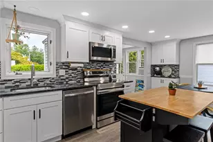 198 Holland St, Cranston, RI 02920 - Photo 15