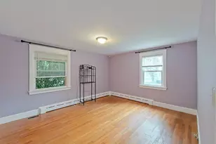 1290 W Main Rd, Portsmouth, RI 02871 - Photo 15