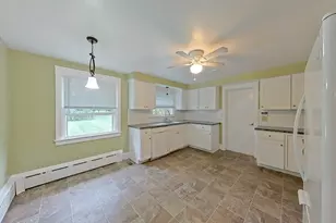1290 W Main Rd, Portsmouth, RI 02871 - Photo 7
