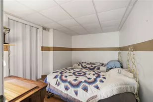 201 Randolph Ave, Tiverton, RI 02878 - Photo 19