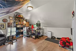 329 Plainfield St, Providence, RI 02909 - Photo 11