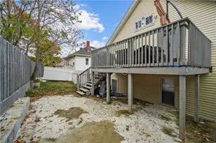 329 Plainfield St, Providence, RI 02909 - Photo 29