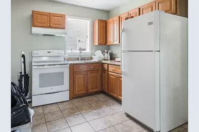 221 Warren Avenue, East Providence, RI 02914 - Photo 7