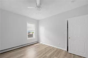 117 Englewood Ave, Pawtucket, RI 02860 - Photo 13