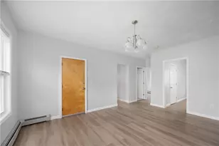 117 Englewood Ave, Pawtucket, RI 02860 - Photo 3