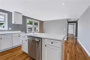 7 Rice St, Johnston, RI 02919 - Photo 9