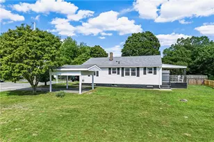 7 Rice St, Johnston, RI 02919 - Photo 25