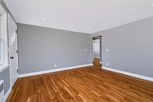 7 Rice St, Johnston, RI 02919 - Photo 5