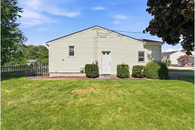 165 Shawmut Avenue, Central Falls, RI 02863 - Photo 27