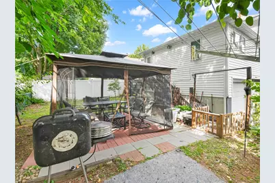 26 Gentian Avenue, Providence, RI 02908 - Photo 29