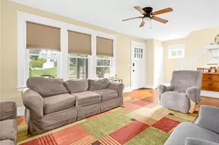 26 Gentian Ave, Providence, RI 02908 - Photo 13