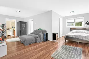 26 Gentian Ave, Providence, RI 02908 - Photo 19