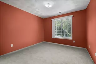 22 Apple Ridge Rd, Cumberland, RI 02864 - Photo 9