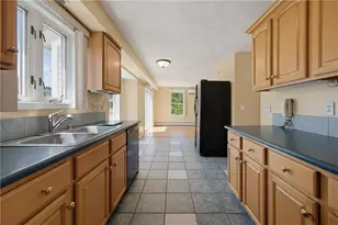 30 Gianna Dr, Cranston, RI 02921 - Photo 15