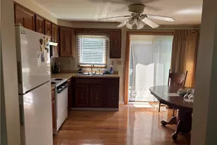 11 Maybrey Dr, Westerly, RI 02891 - Photo 5