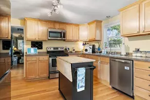 5 Hodsell St, Cranston, RI 02910 - Photo 5