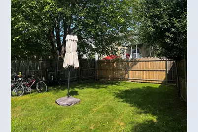 89 Manomet Street, Providence, RI 02908 - Photo 17