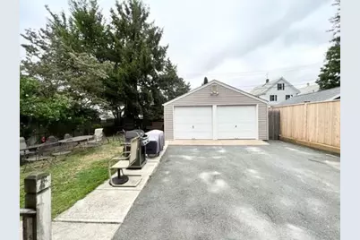 10 Hammond Street #B, Newport, RI 02840 - Photo 21