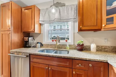3 William Street #1, Bristol, RI 02809 - Photo 5