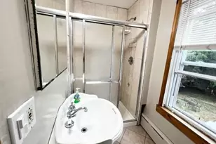 10 Hammond St, Newport, RI 02840 - Photo 17