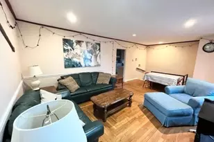 10 Hammond St, Newport, RI 02840 - Photo 9