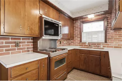 444 Carrington Avenue, Woonsocket, RI 02895 - Photo 5