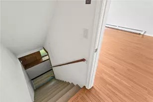 479 Providence St, Warwick, RI 02886 - Photo 25